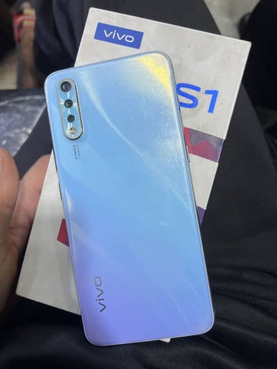 Vivo s1  4gb/128gb