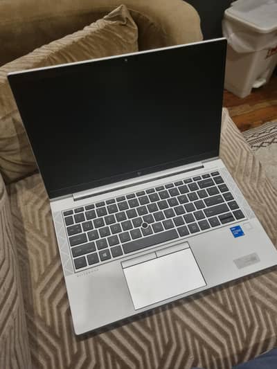 Hp elitebook 840 G8 i5 11th 256/16