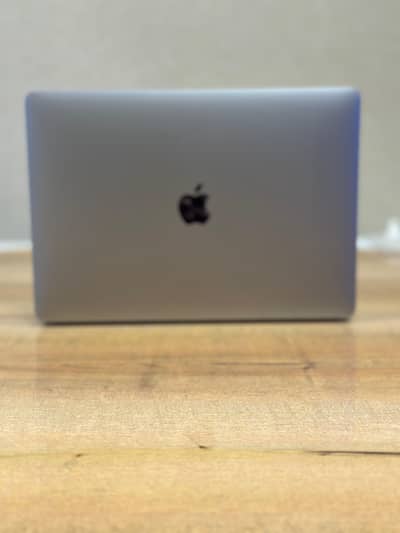 MACBOOK PRO M1 - 8GB RAM -256GB STORAGE - 13 INCHES