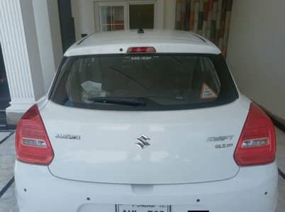 Suzuki Swift 2022 GLX CVT b2b