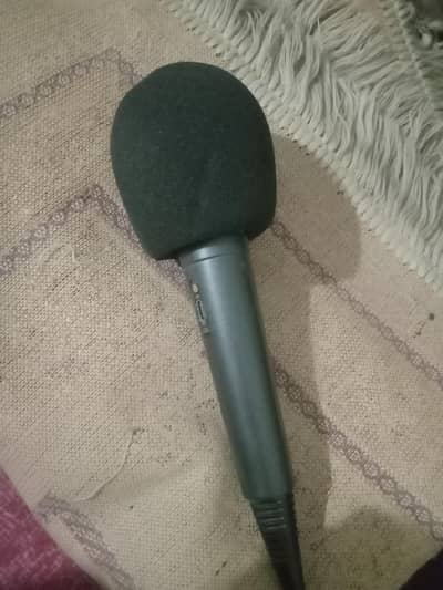 Mic (no wire noconnectors)