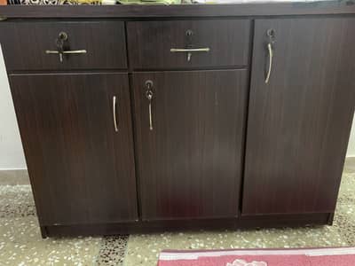 Wooden tv trolly with drawers