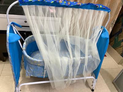 Baby cradle for sale