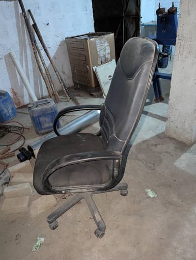 office chair 101%ohk urgent sale