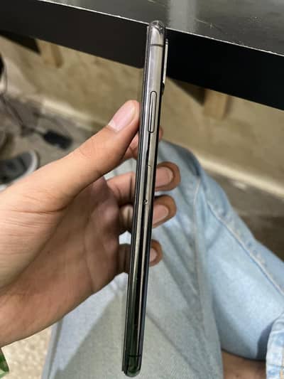 Urgent sale IPhone Xsmax Factory unlock non pta