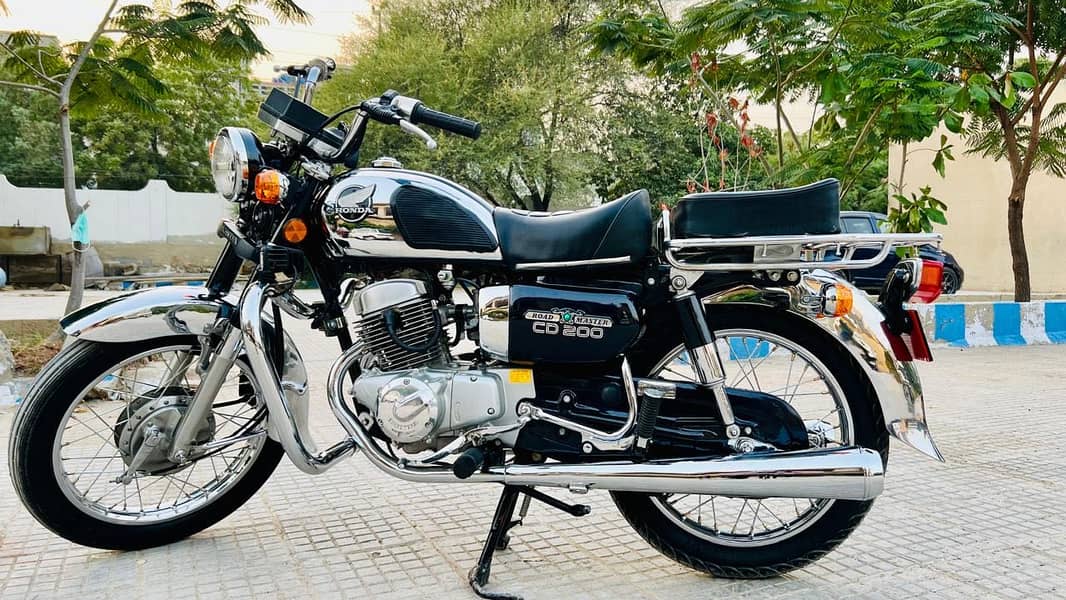 CD 200 Mint Condition 5