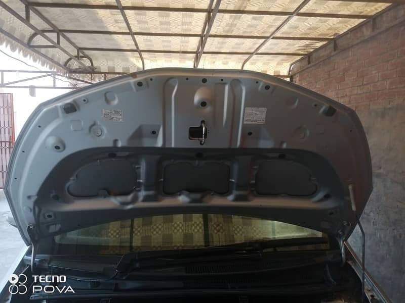 13/17ٹیوٹاوٹزخوبصورت گاڑی برائے فوری فروخت 16