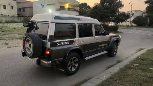 Nissan Safari in original and perfect condition !!