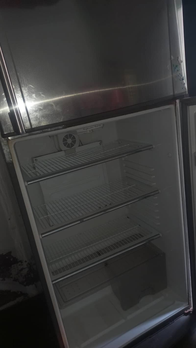 Refrigerator 11