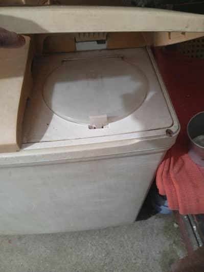 Dawlance washing + dryer machine in  good working condition for sale
