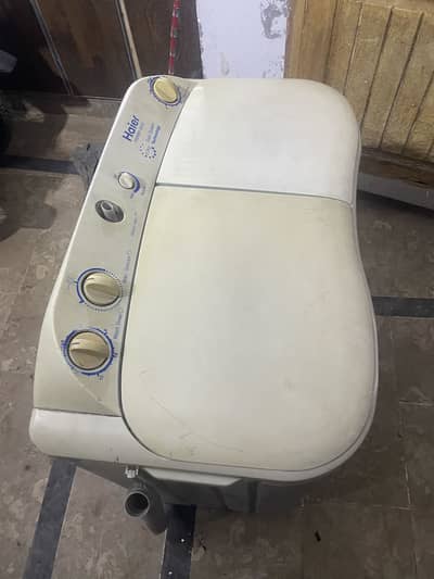Haier 8 kg mechanic washing machine and dray