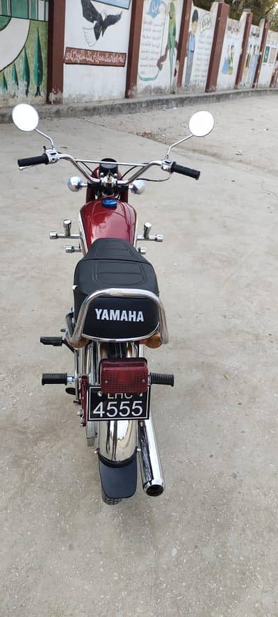 1981 Yb100 Antique Piece