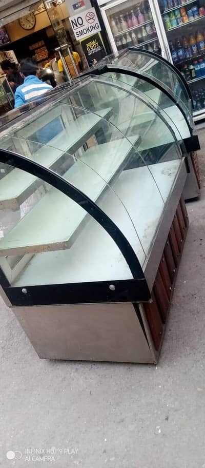 urgent seal 3  bakery counter for seal