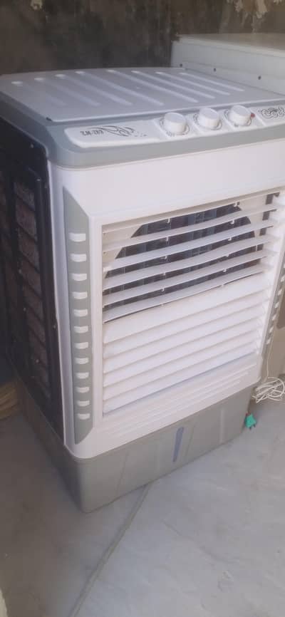 location bahawalpur . condition 10/8