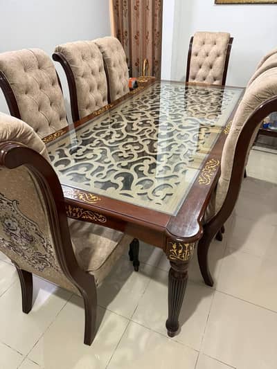 8 seater dinning table