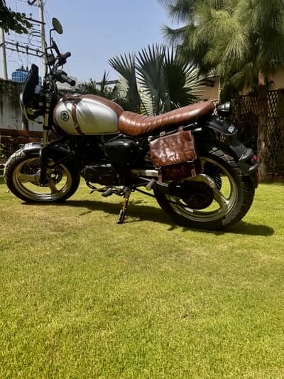 Suzuki GS 150 SE 2021