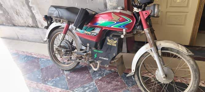 electric bike chalu halat me lithium batteries k sath