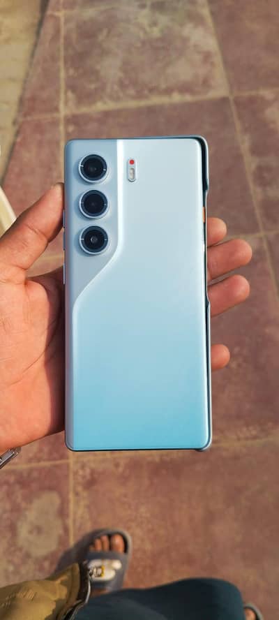 Tecno camon 40 Pro