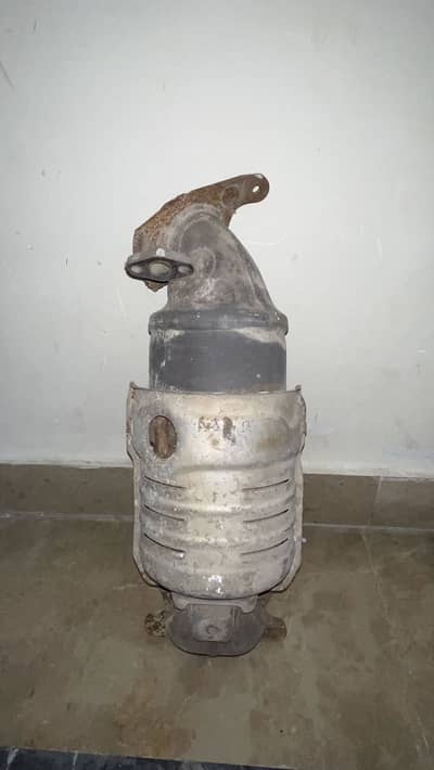 Original Honda Reborn Catalytic Converter – Heavy, Genuine Material