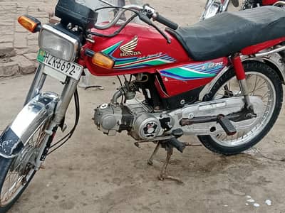 Honda cd 70 2017 03104800185