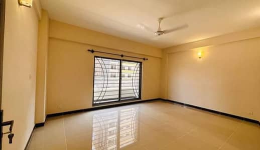 Flat Sized 2700 Square Feet Available In Askari 5 - Sector J