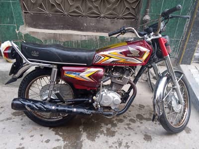 125 Honda 2016 model 10by8 condition