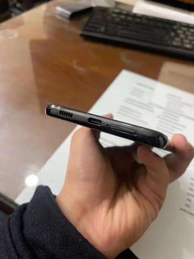 Samsung S21 plus factory unlocked