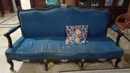 6 sitter sofa set is for sale ,