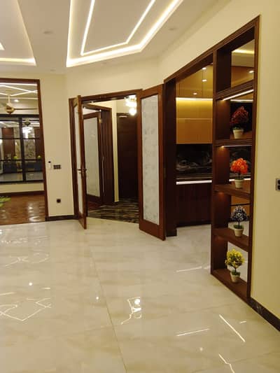 5 Marla Hot Location House For Sale In Phase 2 Bahria Orchard Raiwind Road Lahore.