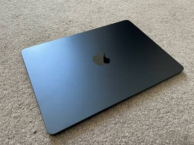 Macbook air M2 8/256