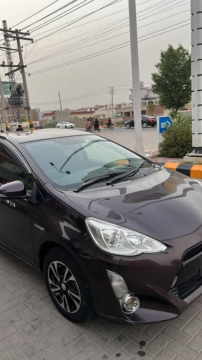 Toyota Aqua 2016/2018 Red wine Special