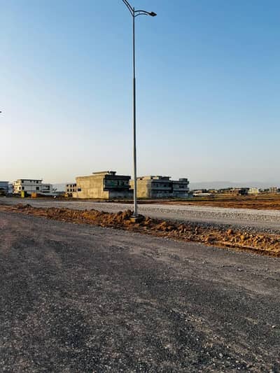 35x70 10 Marla Street 17 Plot For Sale F-15/3