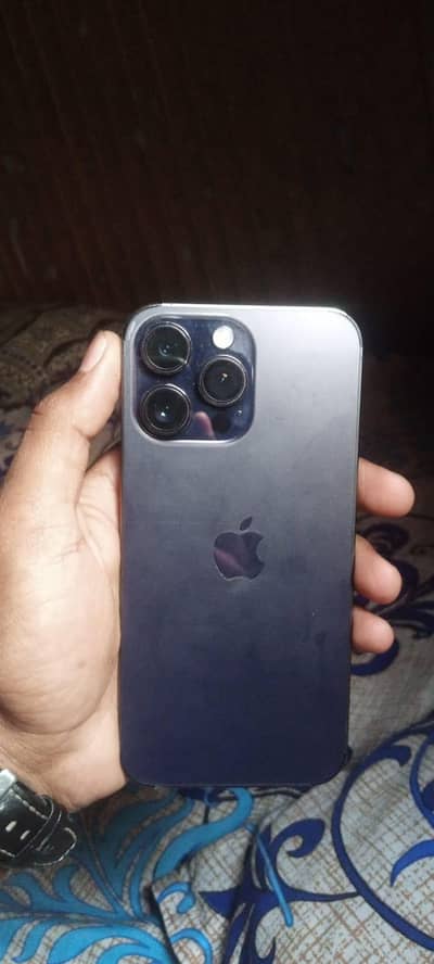 I phone 14 pro max 128 gb sat Box or cable