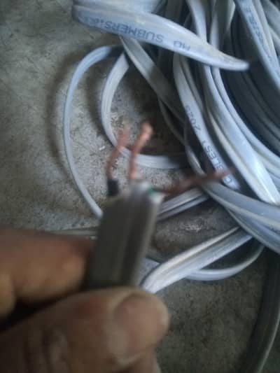 submersible pump electric wire