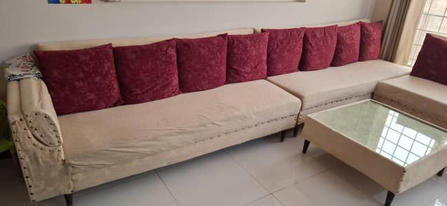 11 Seater Sofa with center table