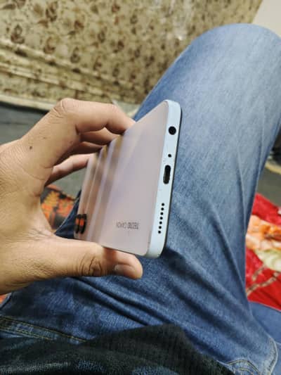 6gb Ram / 128gb memory