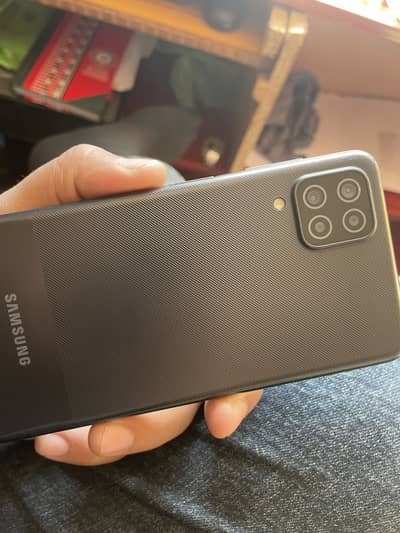 Samsung A12