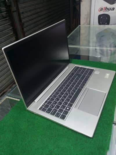 HP core i7 10th gen Laptop Gaming and graphic with 2gb vga card