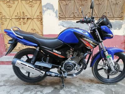 YAMAHA YBR 125CC