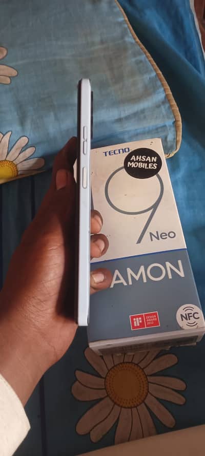 Tecno Camon 19