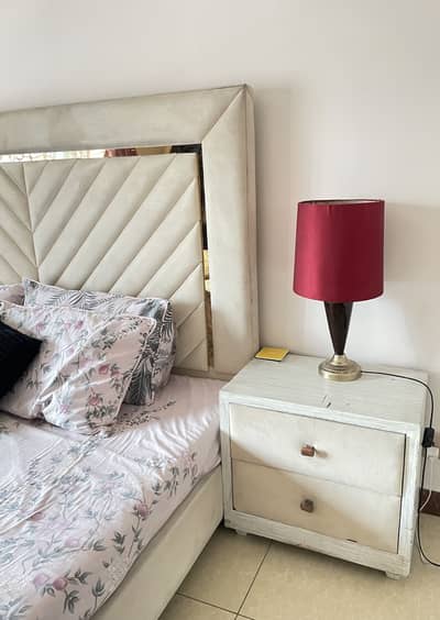 King size bedset with two side tables and six drawers dressing table