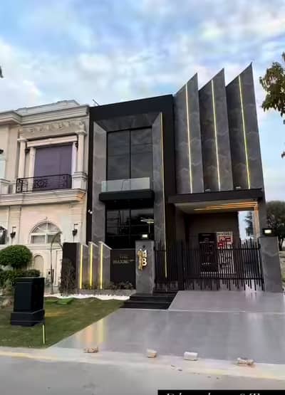 TOP LOCATION 5 MARLA BRAND NEW ULTRA MODERN HOUSE AVALIBLE FOR SALE