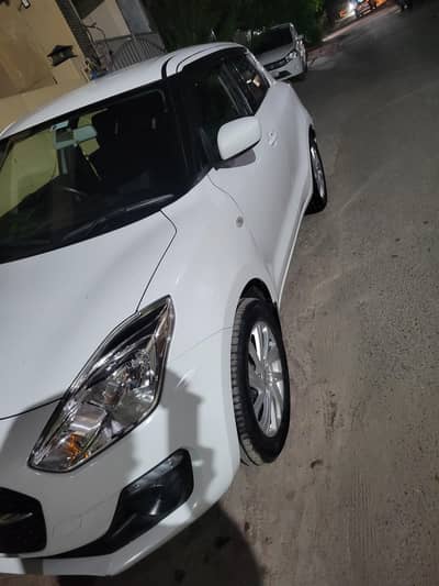 Suzuki Swift GL (Automatic) 2022 - 100% Original
