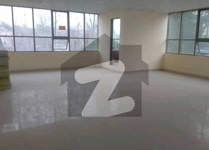 Rent The Ideally Located Office For An Incredible Price Of Pkr Rs. 875000