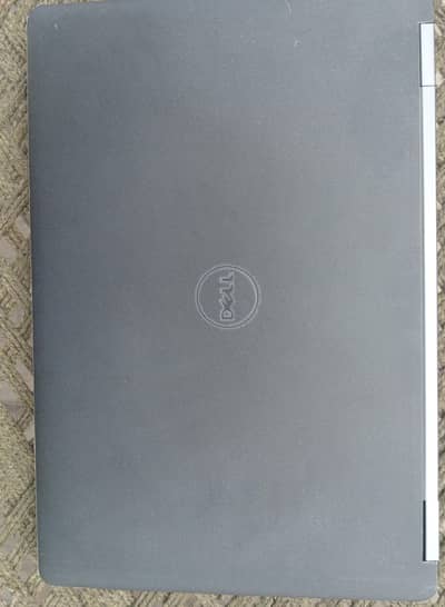 Dell 5570 cori5 6gen. 8ram 128ssd