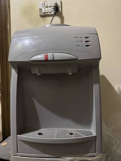 Orient water dispenser