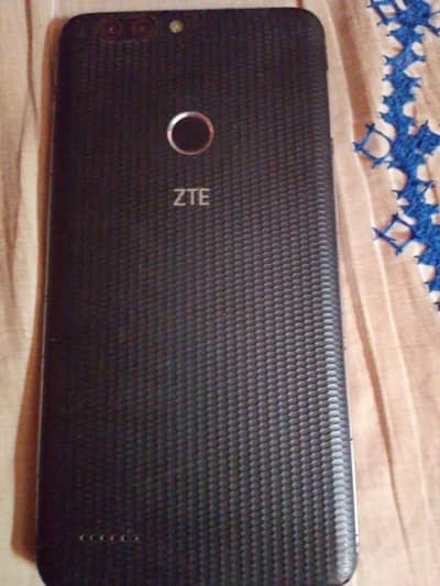 Ye ZTE Z982 jis ko lana he ajai