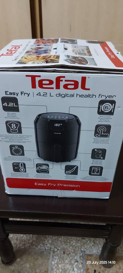Tefal 4.2 digital Air fryer Brand new UK import UK plug