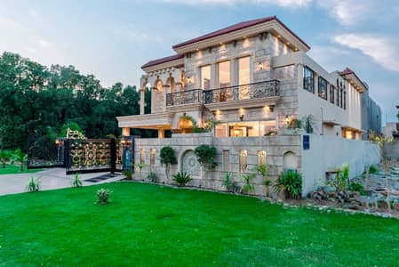 01 KANAL BRAND NEW HOUSE FOR SALE IN DHA PHASE 7