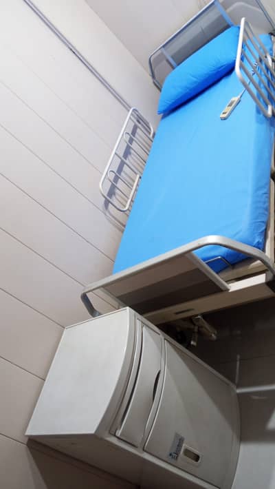 used Electric Patinet Bed